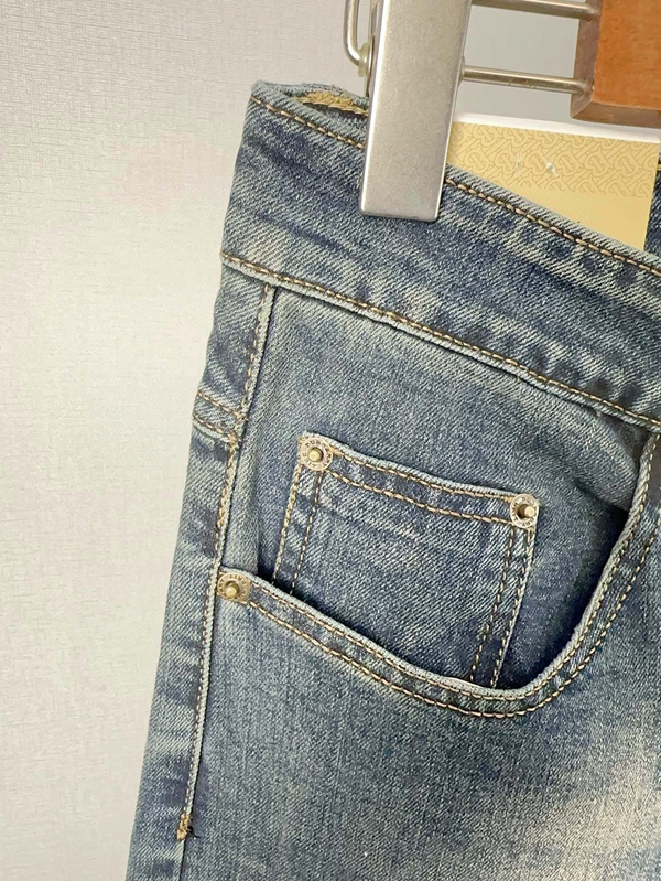 ブランドジーンズ全体デザイン